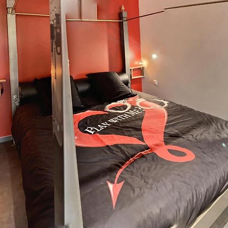 Le Donjon Villa Bdsm Port Nature Village Cap D'Agde Naturiste ภายนอก รูปภาพ